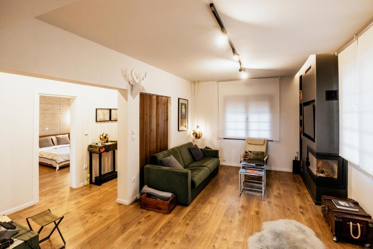 Fort D-Val Luxurious Apartment Ángistron Eksteriør billede