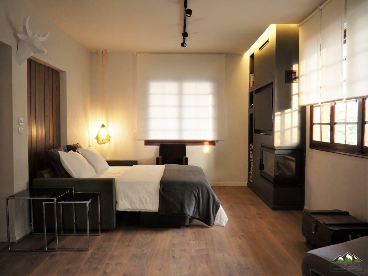 Fort D-Val Luxurious Apartment Ángistron Eksteriør billede